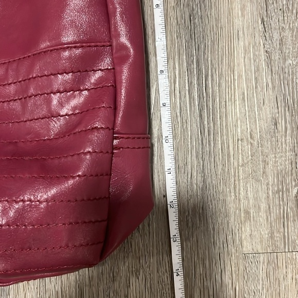 Aldo Large Pink Faux Leather Purse​​​​ - Picture 15 of 15